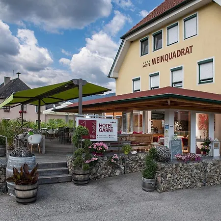 Weinquadrat - Boutique Weißenkirchen in der Wachau