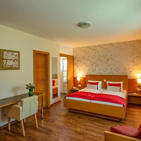 Hotel Garni Weinquadrat 4*