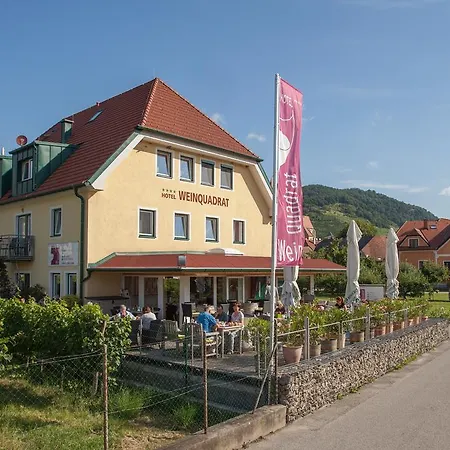 Hotel Garni Weinquadrat 4*